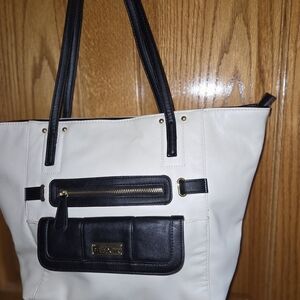 Stone Mountain Accessories Cream and Black Tote Bag with Front Pocket + many
